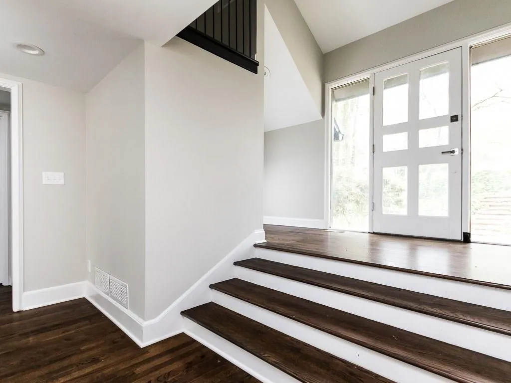 2901 Ridgewood Circle Nw, Atlanta, Georgia 30327, 5 Bedrooms Bedrooms, ,3 BathroomsBathrooms,Residential,Sold,2901 Ridgewood Circle Nw,5829557