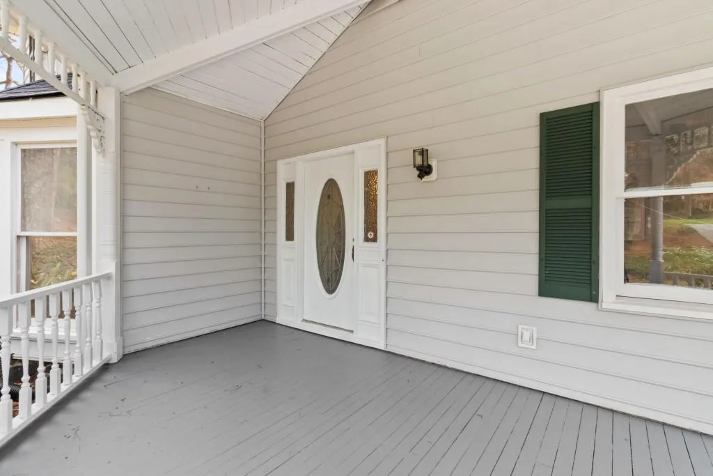 With A Covered Front Porch For That Morning Cup Of Joe! With A Covered Front Porch For That Morning Cup Of Joe!