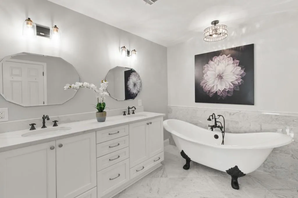 Relax Here! Relax Here!