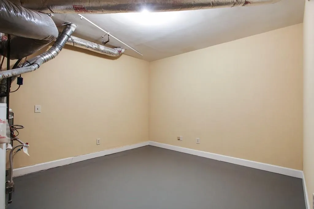 7155 Roswell Road Unit 8, Sandy Springs, Georgia 30328, 2 Bedrooms Bedrooms, ,2 BathroomsBathrooms,Residential,Sold,7155 Roswell Road Unit 8,5739579