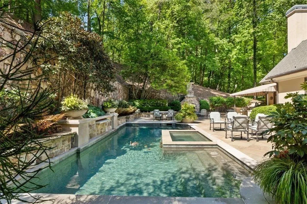 35 Finch Forest Trail Nw, Sandy Springs, Georgia 30327, 4 Bedrooms Bedrooms, ,4 BathroomsBathrooms,Residential,For Sale,35 Finch Forest Trail Nw,7761739
