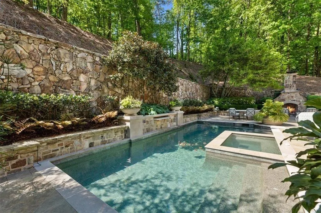 35 Finch Forest Trail Nw, Sandy Springs, Georgia 30327, 4 Bedrooms Bedrooms, ,4 BathroomsBathrooms,Residential,For Sale,35 Finch Forest Trail Nw,7761739