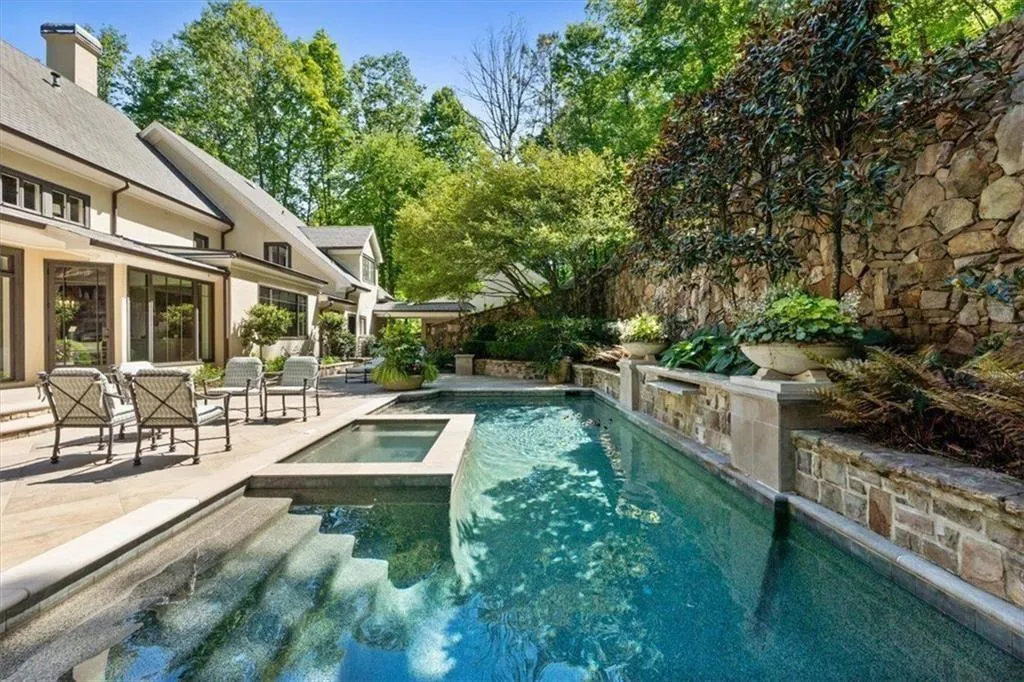 35 Finch Forest Trail Nw, Sandy Springs, Georgia 30327, 4 Bedrooms Bedrooms, ,4 BathroomsBathrooms,Residential,For Sale,35 Finch Forest Trail Nw,7761739