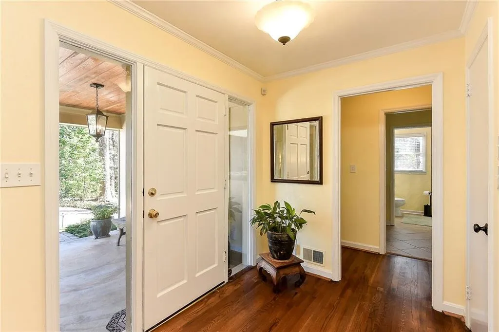 6498 Cherry Tree Lane, Sandy Springs, Georgia 30328, 4 Bedrooms Bedrooms, ,3 BathroomsBathrooms,Residential,Sold,6498 Cherry Tree Lane,5962909
