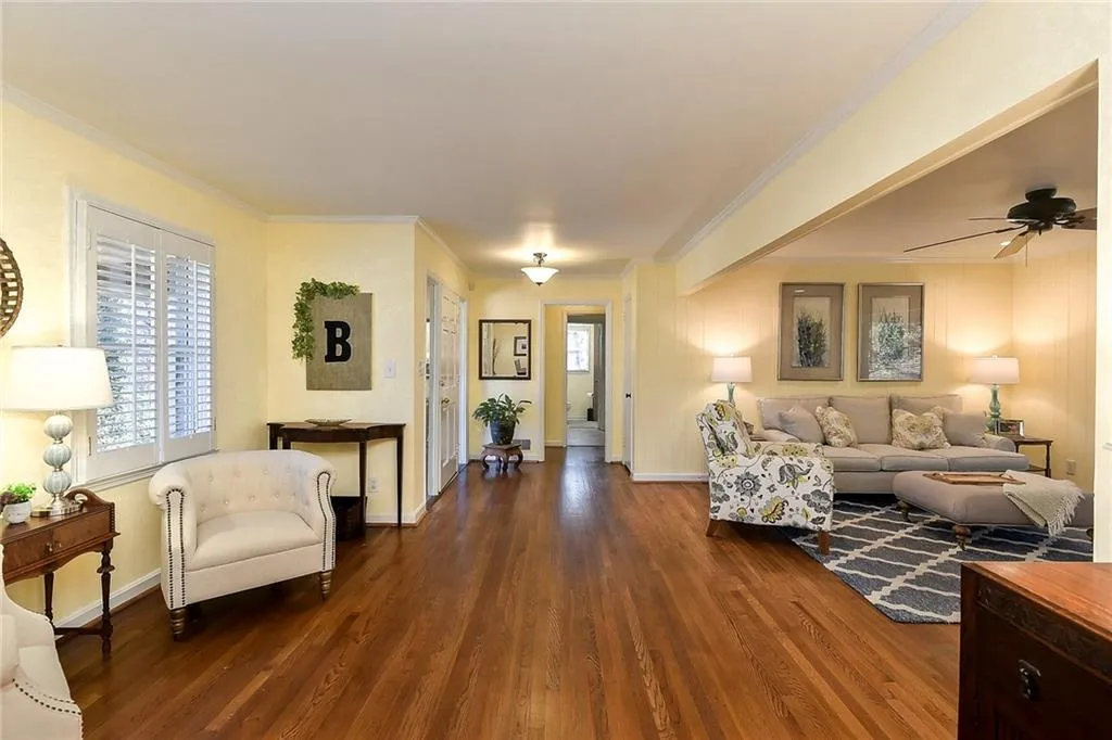 6498 Cherry Tree Lane, Sandy Springs, Georgia 30328, 4 Bedrooms Bedrooms, ,3 BathroomsBathrooms,Residential,Sold,6498 Cherry Tree Lane,5962909