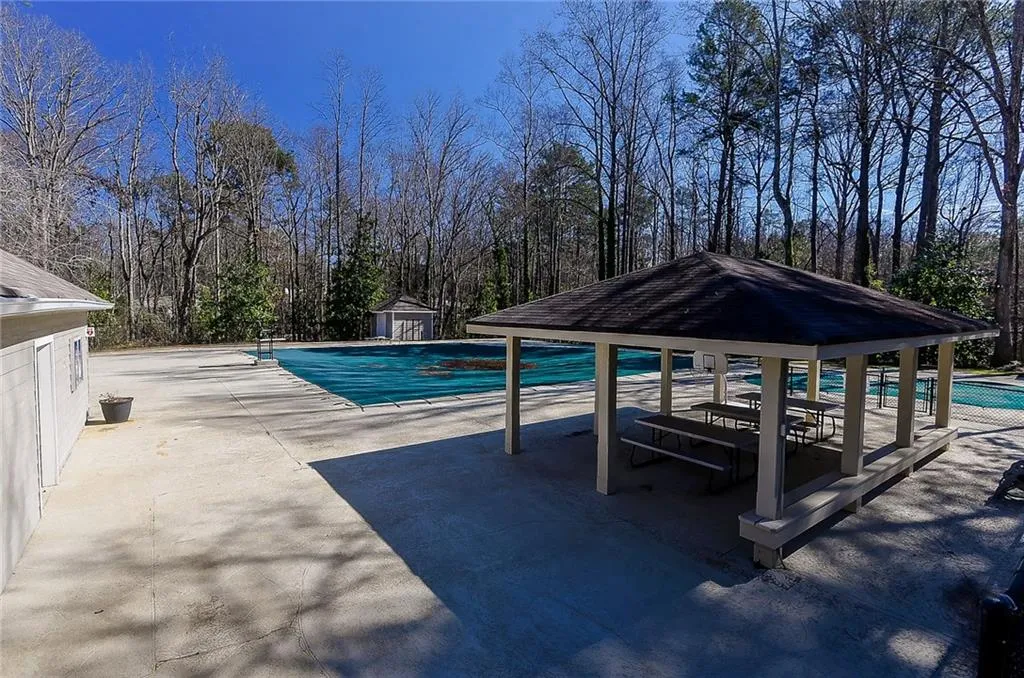 6498 Cherry Tree Lane, Sandy Springs, Georgia 30328, 4 Bedrooms Bedrooms, ,3 BathroomsBathrooms,Residential,Sold,6498 Cherry Tree Lane,5962909