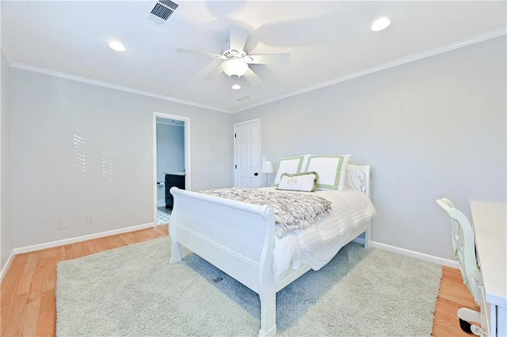 305 Cameron Ridge Drive Nw, Atlanta, Georgia 30328, 6 Bedrooms Bedrooms, ,3 BathroomsBathrooms,Residential,Sold,305 Cameron Ridge Drive Nw,6692636