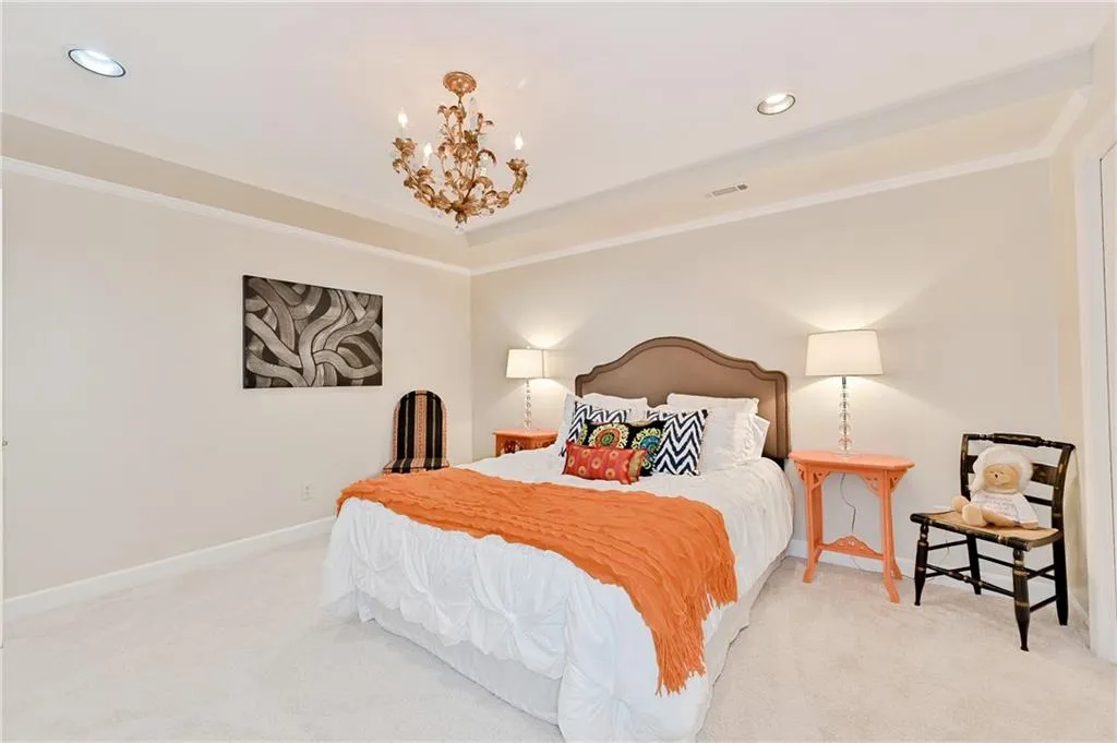 305 Cameron Ridge Drive Nw, Atlanta, Georgia 30328, 6 Bedrooms Bedrooms, ,3 BathroomsBathrooms,Residential,Sold,305 Cameron Ridge Drive Nw,6692636