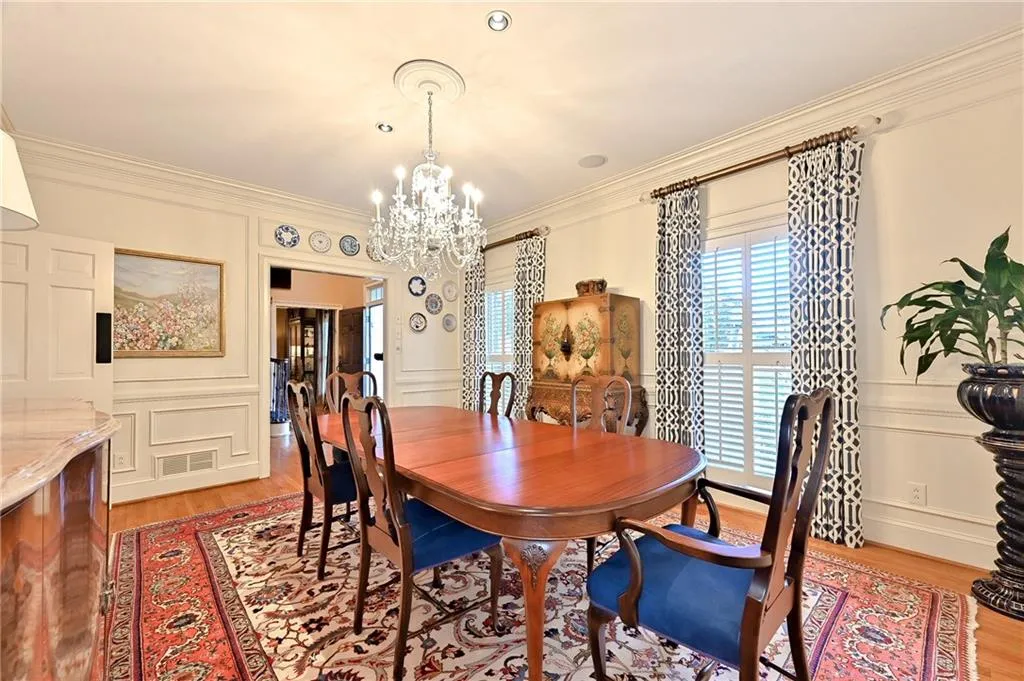 305 Cameron Ridge Drive Nw, Atlanta, Georgia 30328, 6 Bedrooms Bedrooms, ,3 BathroomsBathrooms,Residential,Sold,305 Cameron Ridge Drive Nw,6692636