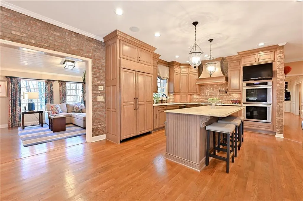 305 Cameron Ridge Drive Nw, Atlanta, Georgia 30328, 6 Bedrooms Bedrooms, ,3 BathroomsBathrooms,Residential,Sold,305 Cameron Ridge Drive Nw,6692636