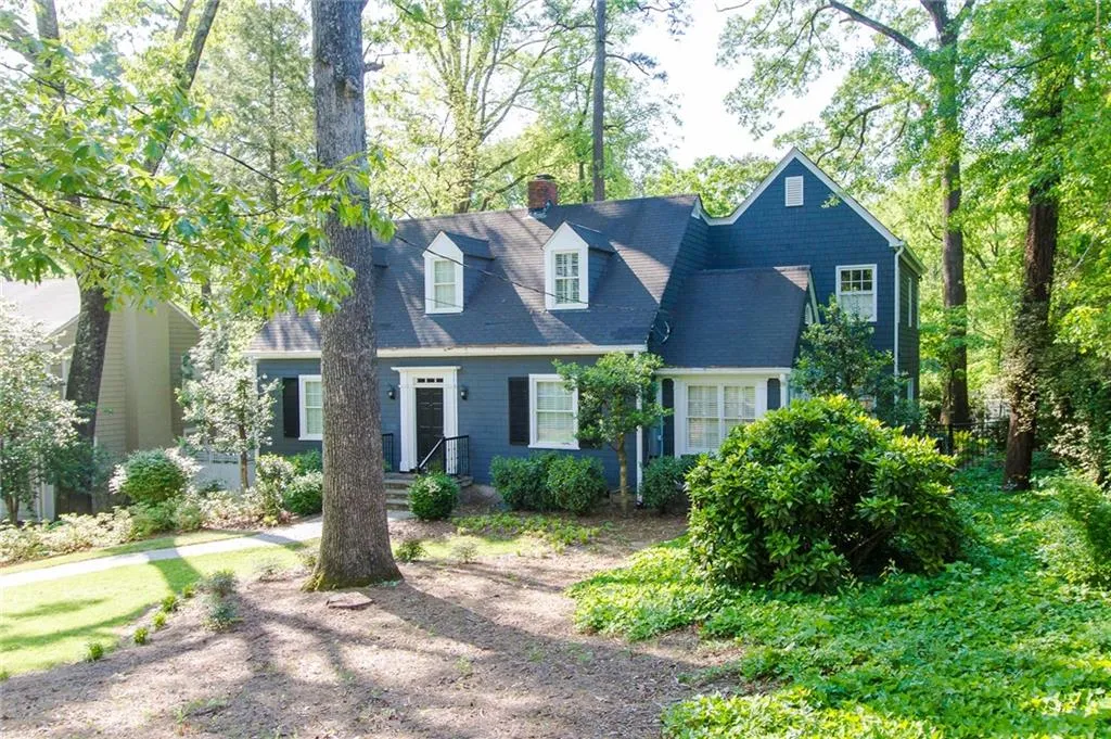 560 Collier Road Nw, Atlanta, Georgia 30318, 3 Bedrooms Bedrooms, ,2 BathroomsBathrooms,Residential,Sold,560 Collier Road Nw,5844175