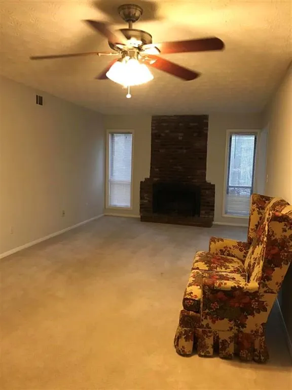 9400 Roberts Drive Unit 4b, Atlanta, Georgia 30350, 2 Bedrooms Bedrooms, ,2 BathroomsBathrooms,Residential,Sold,9400 Roberts Drive Unit 4b,5792822