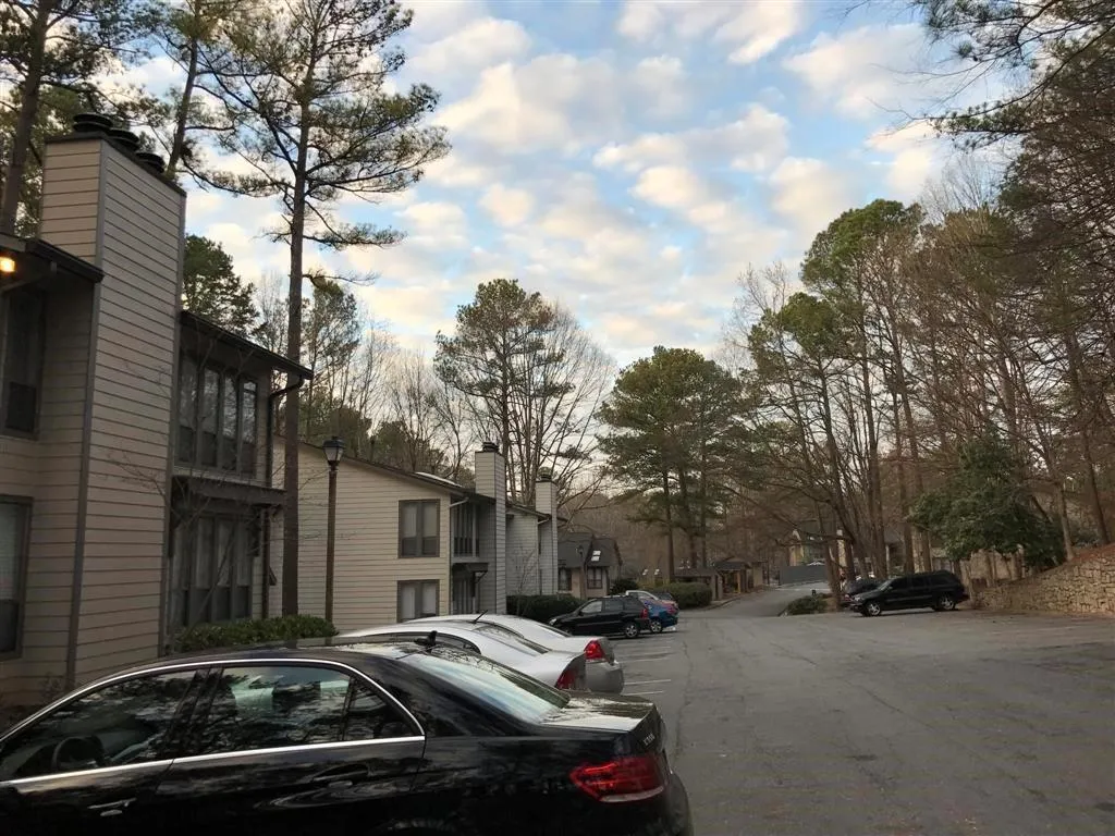 9400 Roberts Drive Unit 4b, Atlanta, Georgia 30350, 2 Bedrooms Bedrooms, ,2 BathroomsBathrooms,Residential,Sold,9400 Roberts Drive Unit 4b,5792822