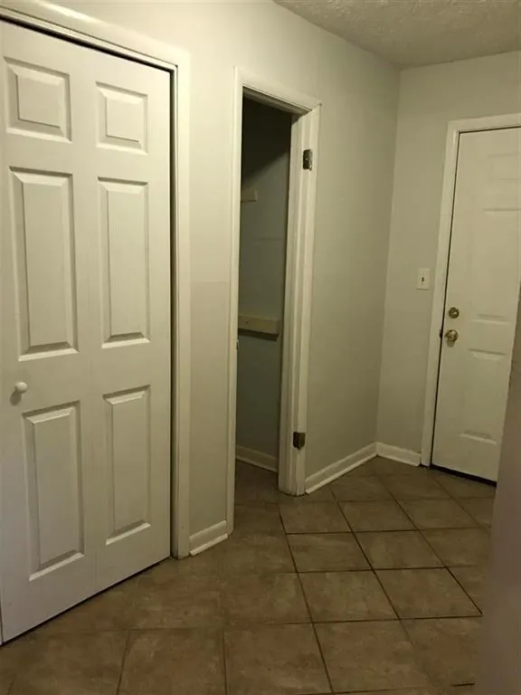 9400 Roberts Drive Unit 4b, Atlanta, Georgia 30350, 2 Bedrooms Bedrooms, ,2 BathroomsBathrooms,Residential,Sold,9400 Roberts Drive Unit 4b,5792822