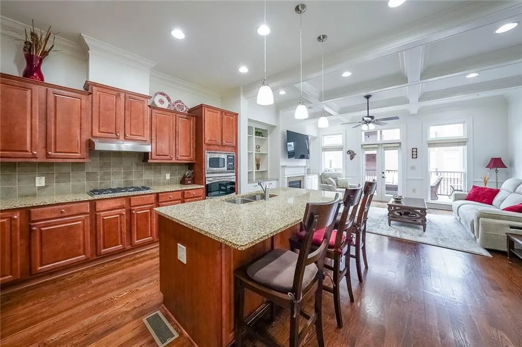 402 River Vista Drive, Atlanta, Georgia 30339, 4 Bedrooms Bedrooms, ,4 BathroomsBathrooms,Residential,Sold,402 River Vista Drive,7553545