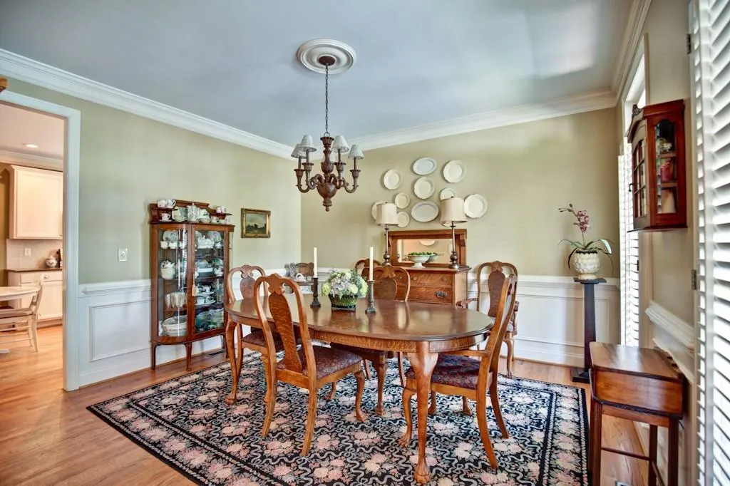 2201 Mauldin Street Nw, Atlanta, Georgia 30318, 5 Bedrooms Bedrooms, ,3 BathroomsBathrooms,Residential,Sold,2201 Mauldin Street Nw,5743810
