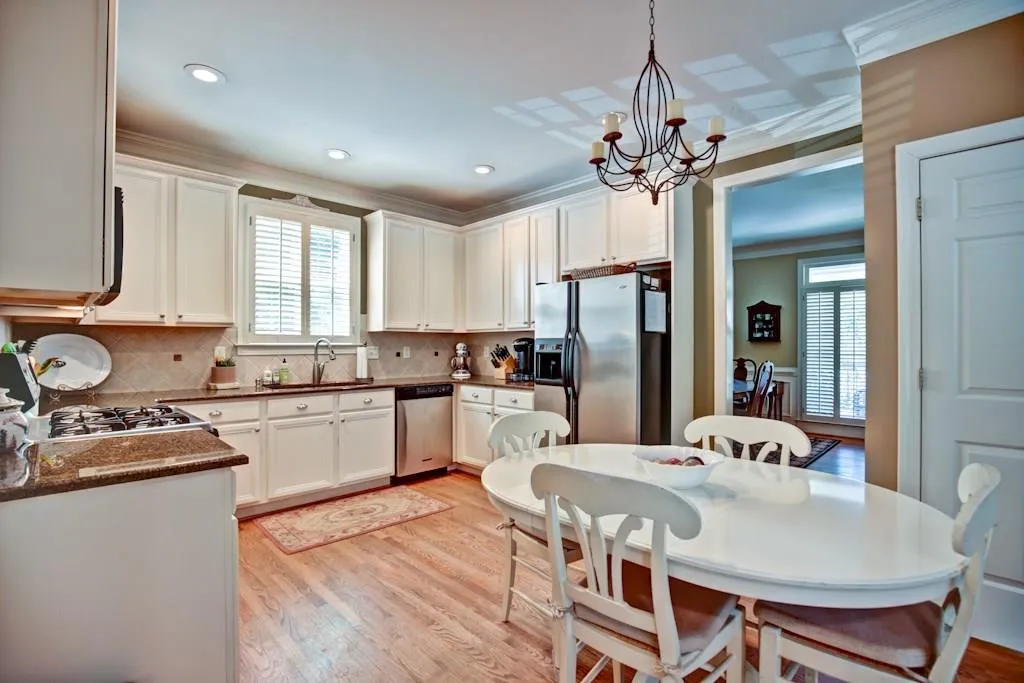 2201 Mauldin Street Nw, Atlanta, Georgia 30318, 5 Bedrooms Bedrooms, ,3 BathroomsBathrooms,Residential,Sold,2201 Mauldin Street Nw,5743810