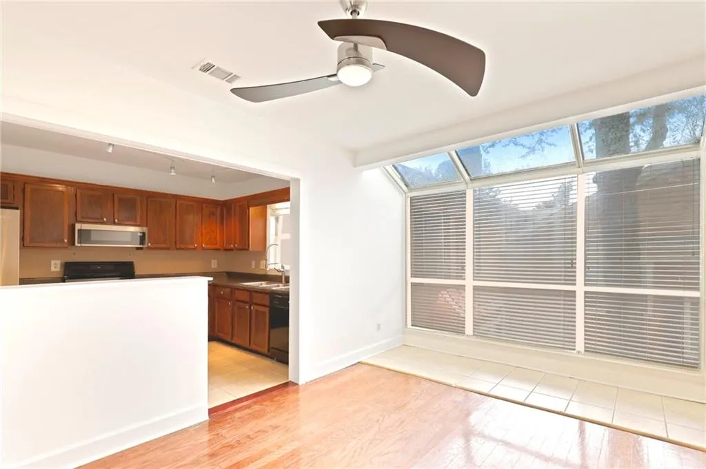 7500 Roswell Road Unit 114, Sandy Springs, Georgia 30350, 2 Bedrooms Bedrooms, ,2 BathroomsBathrooms,Residential,Sold,7500 Roswell Road Unit 114,6996875