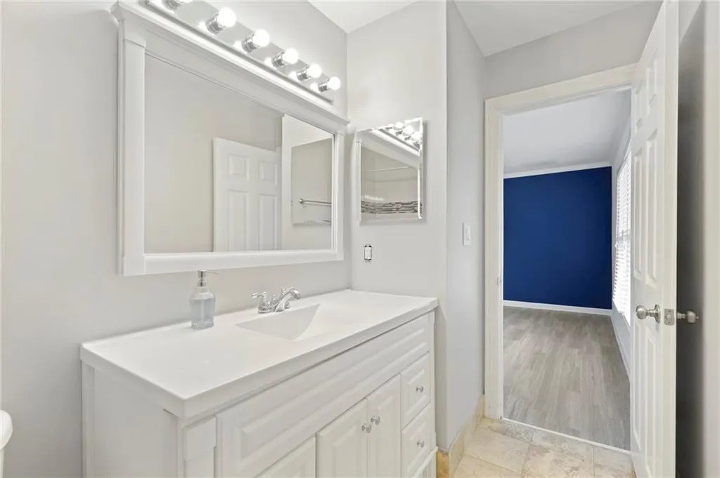 7500 Roswell Road Unit 114, Sandy Springs, Georgia 30350, 2 Bedrooms Bedrooms, ,2 BathroomsBathrooms,Residential,Sold,7500 Roswell Road Unit 114,6996875