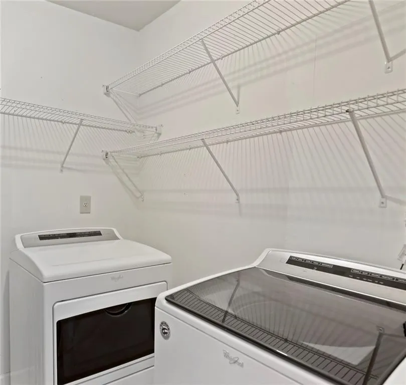 7500 Roswell Road Unit 114, Sandy Springs, Georgia 30350, 2 Bedrooms Bedrooms, ,2 BathroomsBathrooms,Residential,Sold,7500 Roswell Road Unit 114,6996875