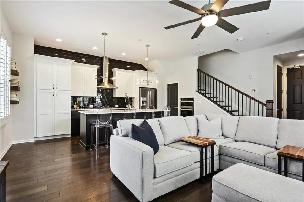 6826 Prelude Drive, Sandy Springs, Georgia 30328, 1 Bedroom Bedrooms, ,1 BathroomBathrooms,Residential,Sold,6826 Prelude Drive,7080632