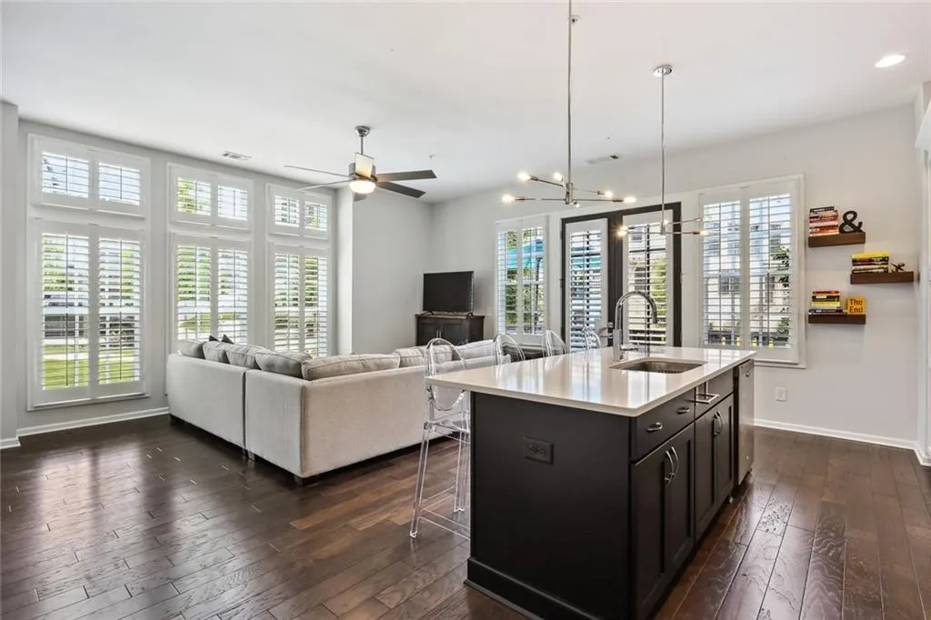 6826 Prelude Drive, Sandy Springs, Georgia 30328, 1 Bedroom Bedrooms, ,1 BathroomBathrooms,Residential,Sold,6826 Prelude Drive,7080632