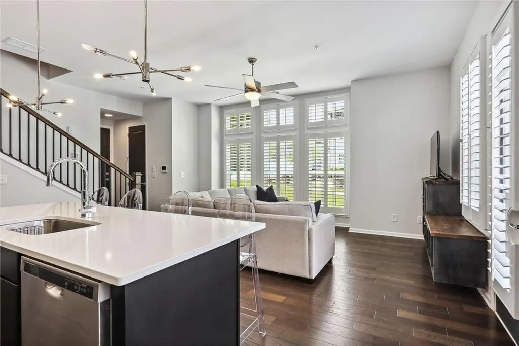 6826 Prelude Drive, Sandy Springs, Georgia 30328, 1 Bedroom Bedrooms, ,1 BathroomBathrooms,Residential,Sold,6826 Prelude Drive,7080632
