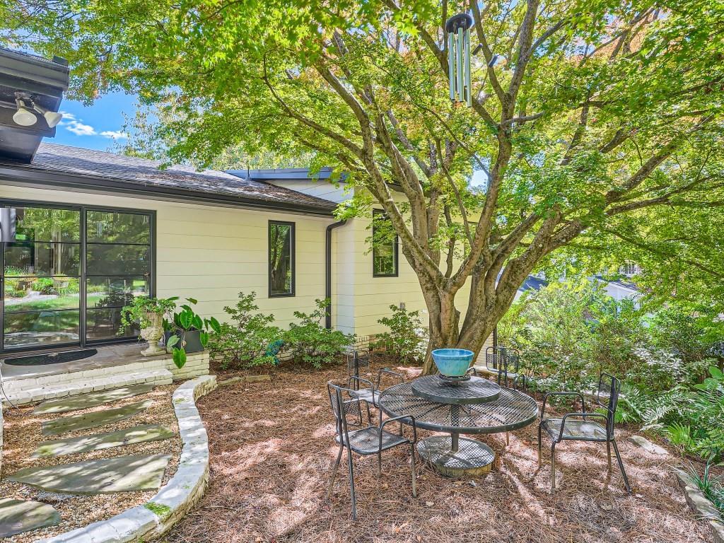 435 Elden Drive, Sandy Springs, Georgia 30342, 5 Bedrooms Bedrooms, ,3 BathroomsBathrooms,Residential,Sold,435 Elden Drive,7293556 435 Elden Drive, Sandy Springs, Georgia 30342, 5 Bedrooms Bedrooms, ,3 BathroomsBathrooms,Residential,Sold,435 Elden Drive,7293556