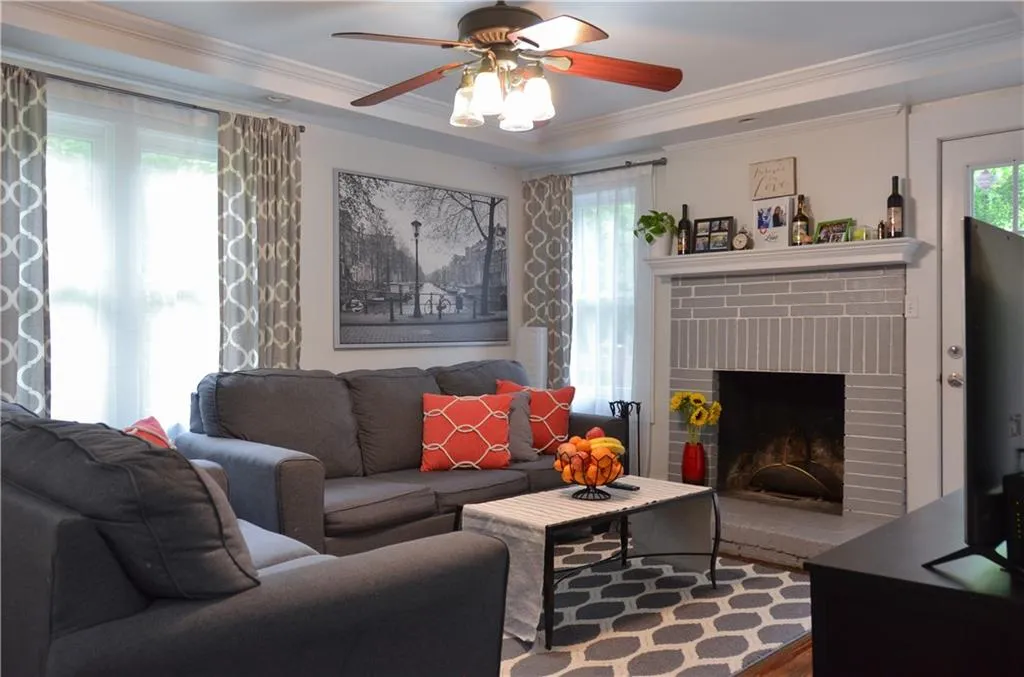 5511 Wing Street, Sandy Springs, Georgia 30350, 2 Bedrooms Bedrooms, ,2 BathroomsBathrooms,Residential,Sold,5511 Wing Street,6875852