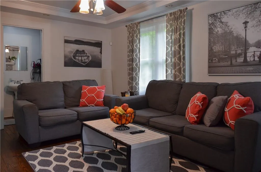 5511 Wing Street, Sandy Springs, Georgia 30350, 2 Bedrooms Bedrooms, ,2 BathroomsBathrooms,Residential,Sold,5511 Wing Street,6875852