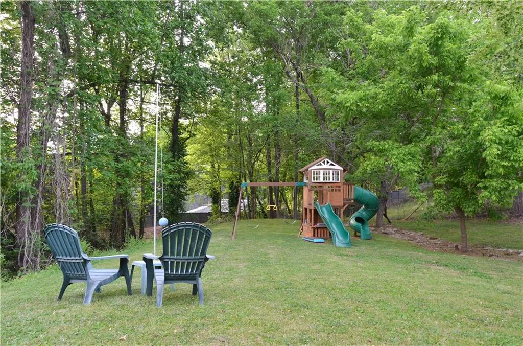 5511 Wing Street, Sandy Springs, Georgia 30350, 2 Bedrooms Bedrooms, ,2 BathroomsBathrooms,Residential,Sold,5511 Wing Street,6875852