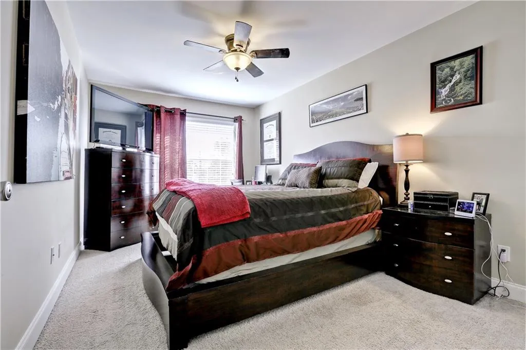 6980 Roswell Road Unit C4, Atlanta, Georgia 30328, 2 Bedrooms Bedrooms, ,2 BathroomsBathrooms,Residential,Sold,6980 Roswell Road Unit C4,5761321