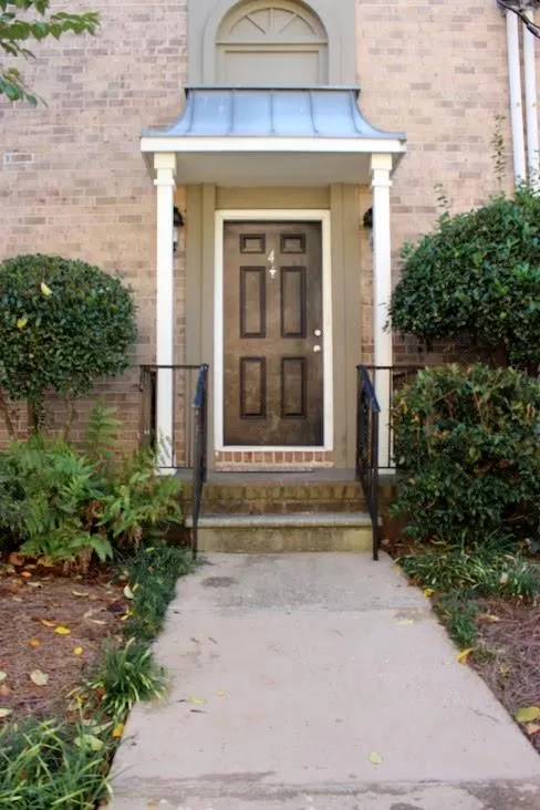 6980 Roswell Road Unit C4, Atlanta, Georgia 30328, 2 Bedrooms Bedrooms, ,2 BathroomsBathrooms,Residential,Sold,6980 Roswell Road Unit C4,5761321