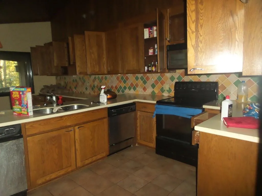 935 Hightower Trail, Atlanta, Georgia 30350, 4 Bedrooms Bedrooms, ,3 BathroomsBathrooms,Residential,Sold,935 Hightower Trail,5933116