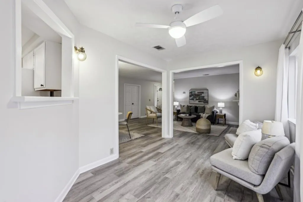 64 Dunwoody Springs Drive, Atlanta, Georgia 30328, 2 Bedrooms Bedrooms, ,2 BathroomsBathrooms,Residential,Sold,64 Dunwoody Springs Drive,7523723