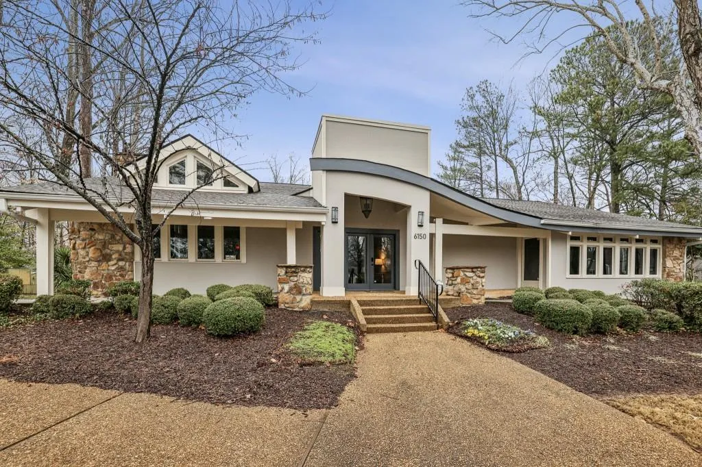 64 Dunwoody Springs Drive, Atlanta, Georgia 30328, 2 Bedrooms Bedrooms, ,2 BathroomsBathrooms,Residential,Sold,64 Dunwoody Springs Drive,7523723