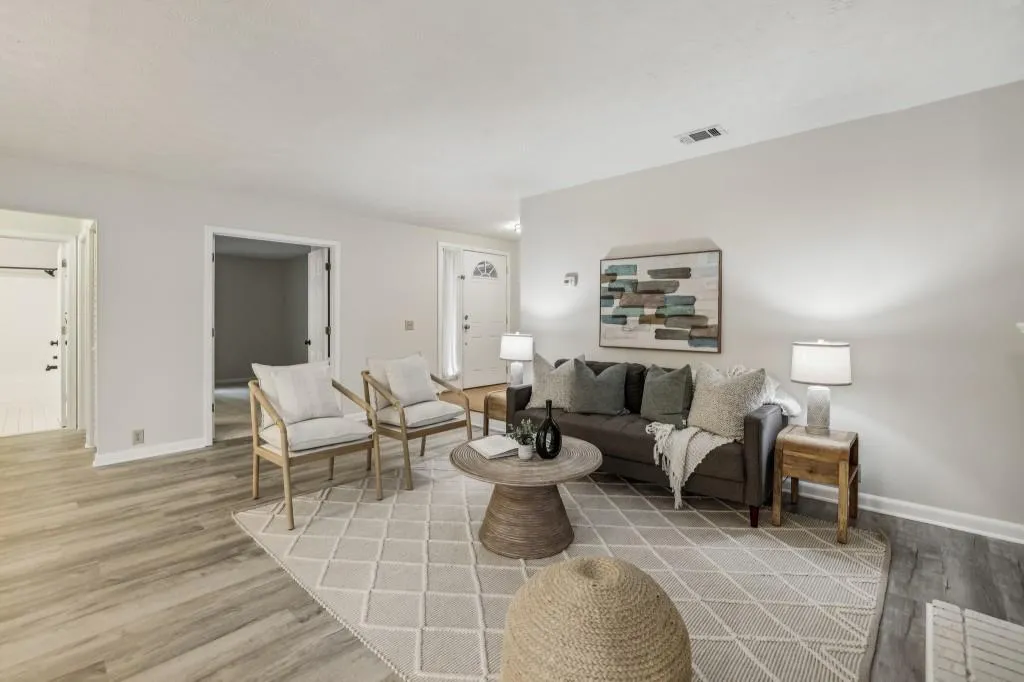 64 Dunwoody Springs Drive, Atlanta, Georgia 30328, 2 Bedrooms Bedrooms, ,2 BathroomsBathrooms,Residential,Sold,64 Dunwoody Springs Drive,7523723