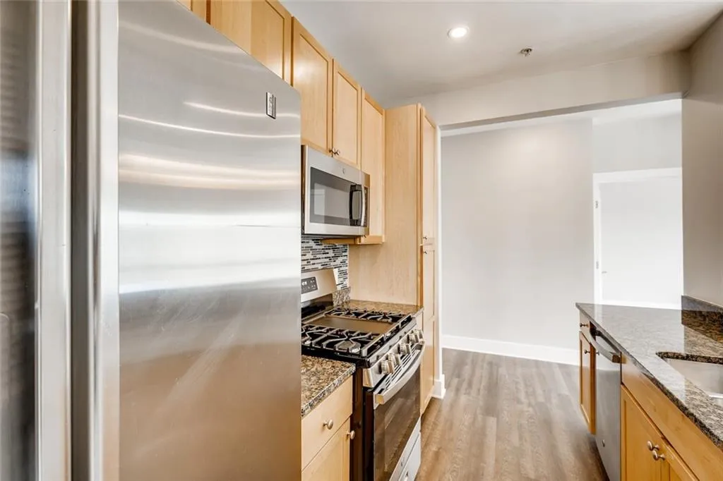 799 Hammond Drive Unit 201, Sandy Springs, Georgia 30328, 2 Bedrooms Bedrooms, ,2 BathroomsBathrooms,Residential,Sold,799 Hammond Drive Unit 201,6830665