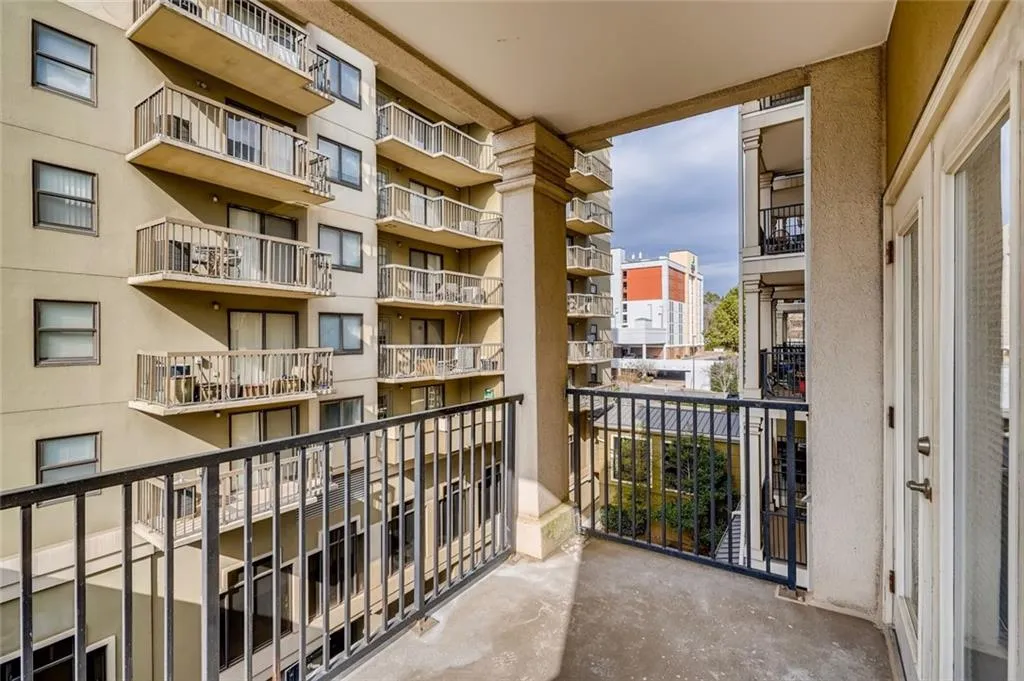 799 Hammond Drive Unit 201, Sandy Springs, Georgia 30328, 2 Bedrooms Bedrooms, ,2 BathroomsBathrooms,Residential,Sold,799 Hammond Drive Unit 201,6830665