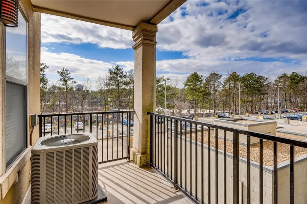 799 Hammond Drive Unit 201, Sandy Springs, Georgia 30328, 2 Bedrooms Bedrooms, ,2 BathroomsBathrooms,Residential,Sold,799 Hammond Drive Unit 201,6830665