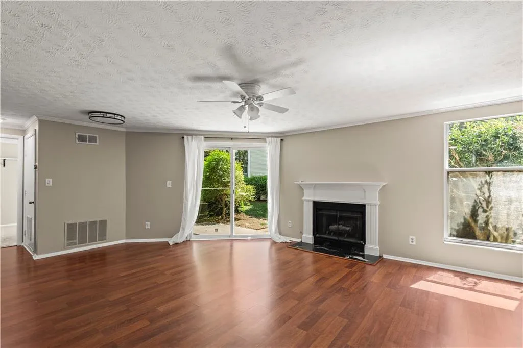 1371 Keys Lake Drive Ne, Brookhaven, Georgia 30319, 2 Bedrooms Bedrooms, ,2 BathroomsBathrooms,Residential,Sold,1371 Keys Lake Drive Ne,7581072