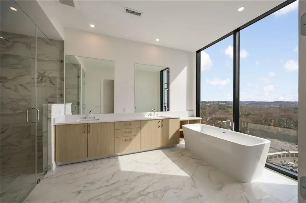 2425 Peachtree Road Ne Unit 1604, Atlanta, Georgia 30305, 2 Bedrooms Bedrooms, ,2 BathroomsBathrooms,Residential,For Sale,2425 Peachtree Road Ne Unit 1604,7642596