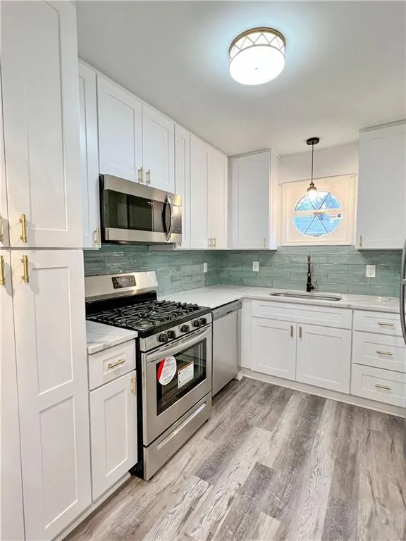 5400 Roswell Road Ne Unit F5, Sandy Springs, Georgia 30342, 1 Bedroom Bedrooms, ,1 BathroomBathrooms,Residential,Sold,5400 Roswell Road Ne Unit F5,7029978