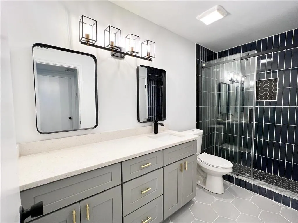 5400 Roswell Road Ne Unit F5, Sandy Springs, Georgia 30342, 1 Bedroom Bedrooms, ,1 BathroomBathrooms,Residential,Sold,5400 Roswell Road Ne Unit F5,7029978