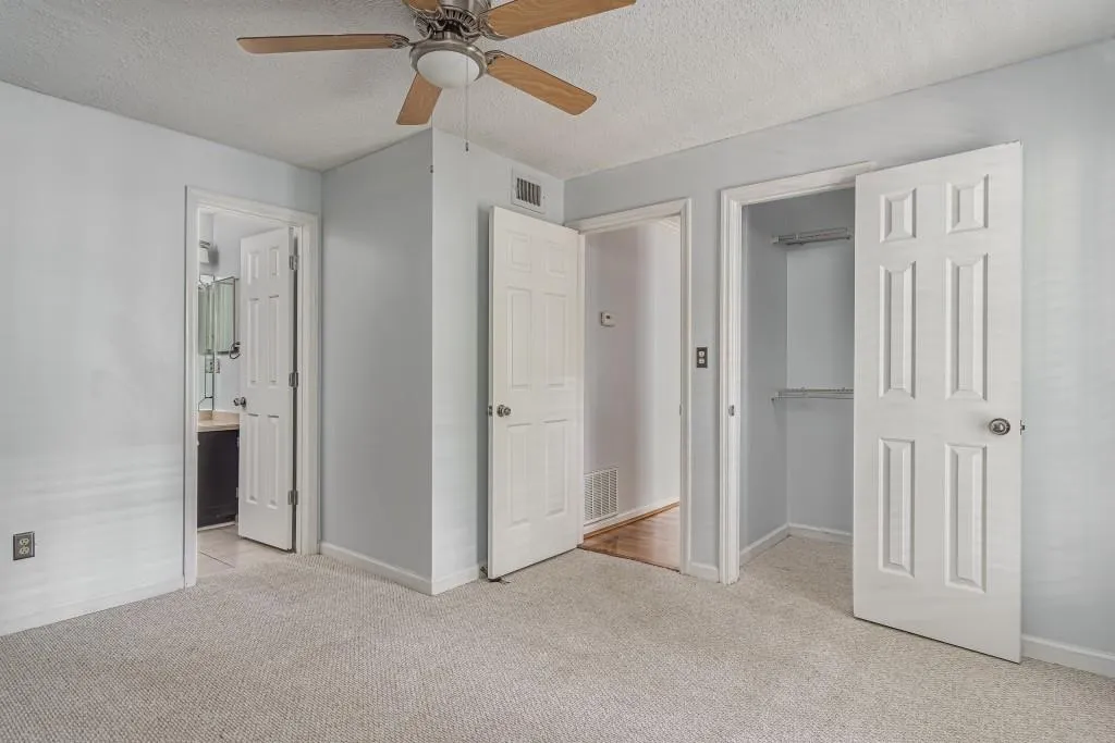 637 Granville Court, Sandy Springs, Georgia 30328, 2 Bedrooms Bedrooms, ,2 BathroomsBathrooms,Residential,Sold,637 Granville Court,6746851