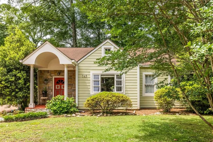 143 Hood Circle, Decatur, Georgia 30030