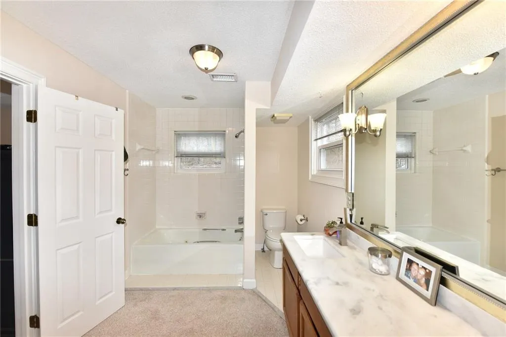 8645 Hope Mews Court, Atlanta, Georgia 30350, 2 Bedrooms Bedrooms, ,2 BathroomsBathrooms,Residential,Sold,8645 Hope Mews Court,5820113