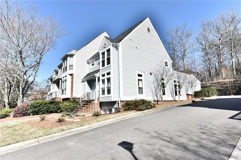 8645 Hope Mews Court, Atlanta, Georgia 30350, 2 Bedrooms Bedrooms, ,2 BathroomsBathrooms,Residential,Sold,8645 Hope Mews Court,5820113
