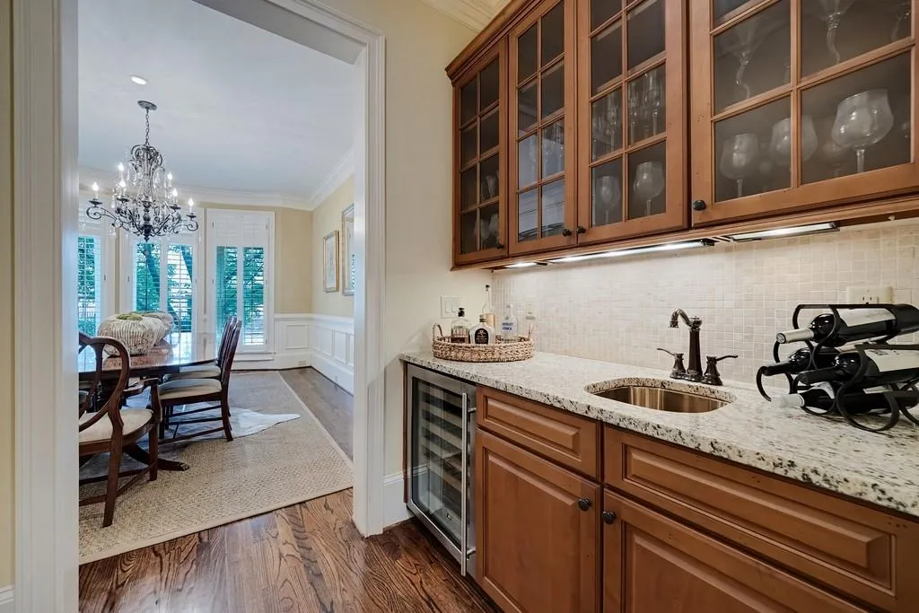8 Honour Avenue Nw Unit 7, Atlanta, Georgia 30305, 3 Bedrooms Bedrooms, 0 ,3 BathroomsBathrooms,Residential,For Sale,8 Honour Avenue Nw Unit 7,7855818