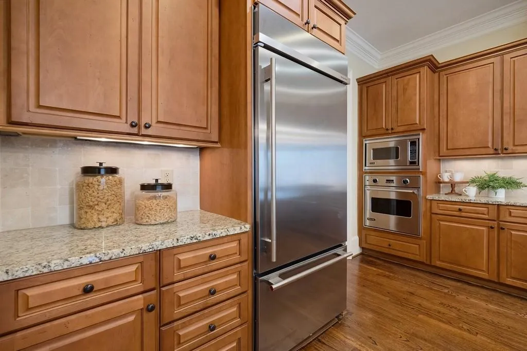 8 Honour Avenue Nw Unit 7, Atlanta, Georgia 30305, 3 Bedrooms Bedrooms, 0 ,3 BathroomsBathrooms,Residential,For Sale,8 Honour Avenue Nw Unit 7,7855818